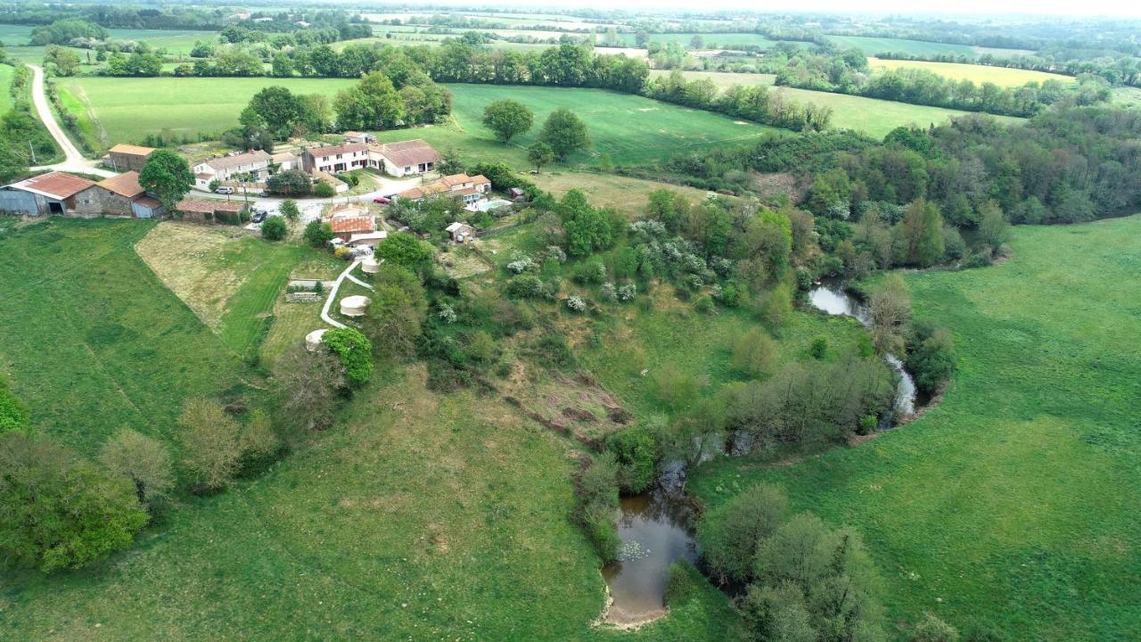 Gite Mimosa Saint-Florent-des-Bois エクステリア 写真